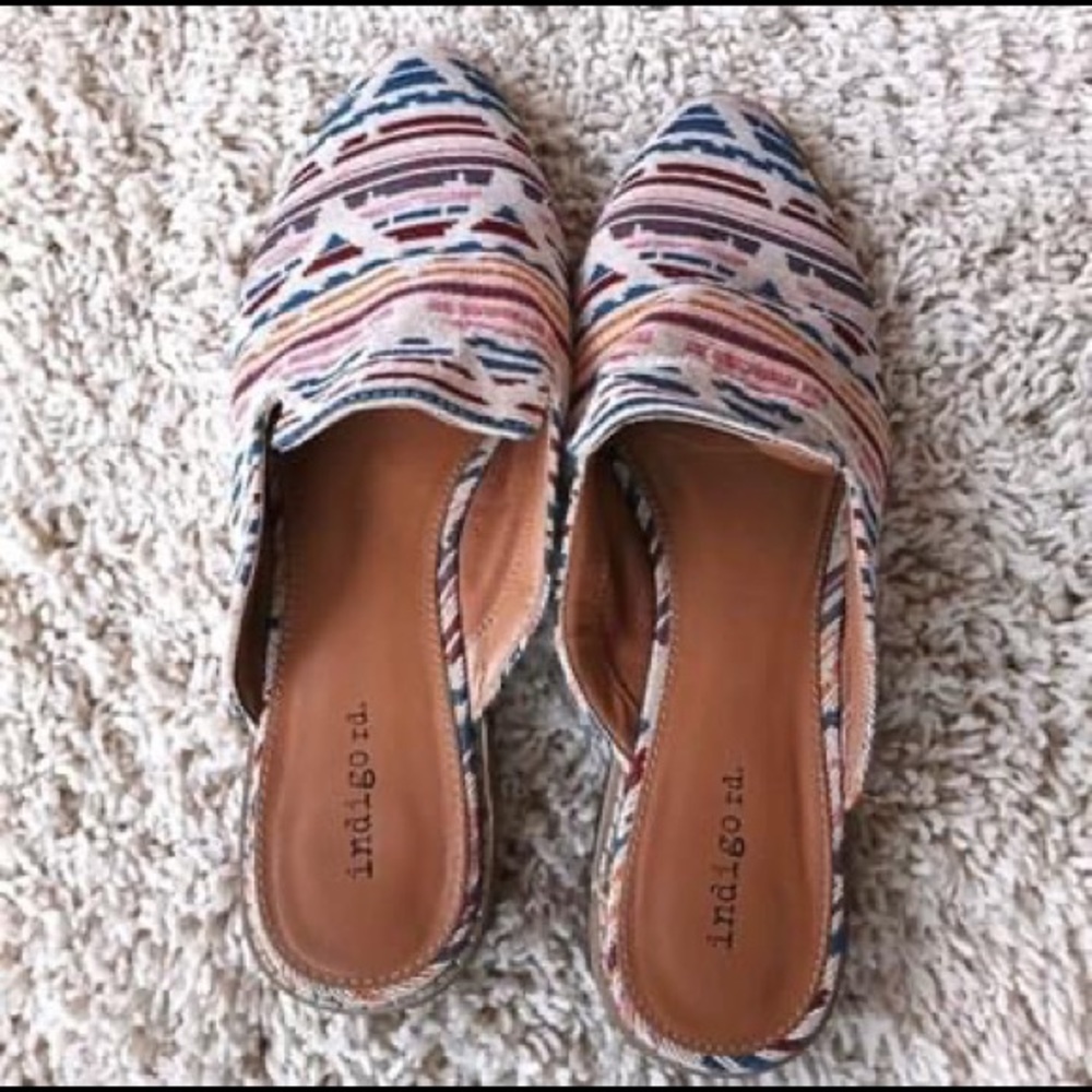 Indigo rd. Boho embroidered mule slip ons